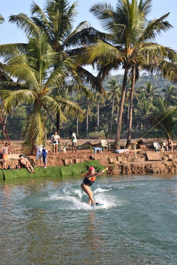 Hotel Wake Park Goa Arambol Exterior foto